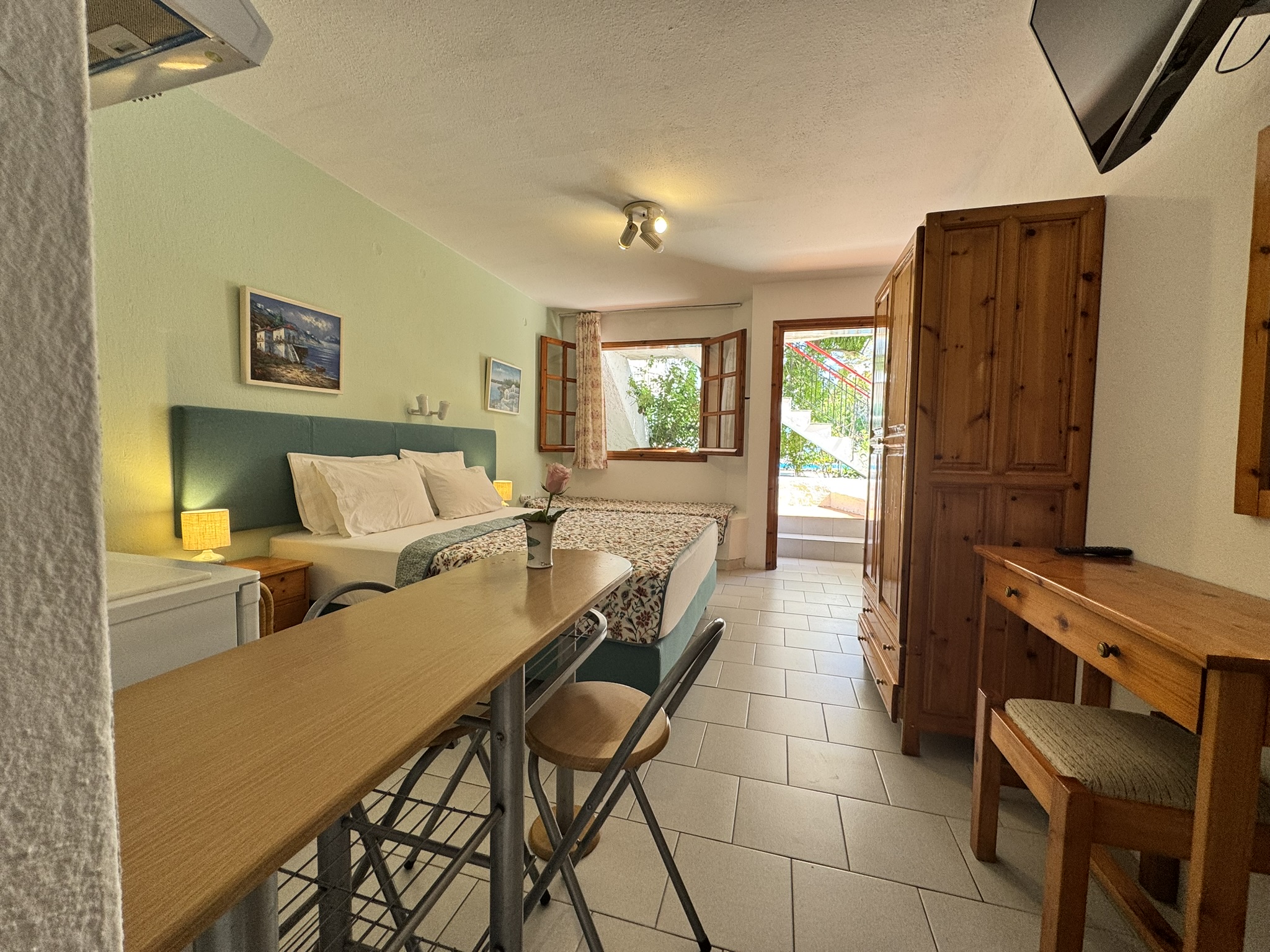 Standard Triple Studio at Kipos Hotel